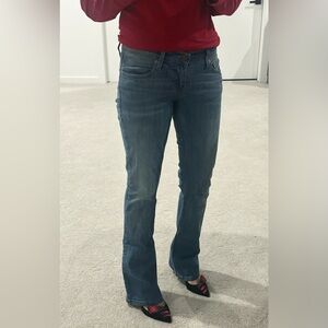 LEVI’S Y2K TOO SUPERLOW 524 JEANS
